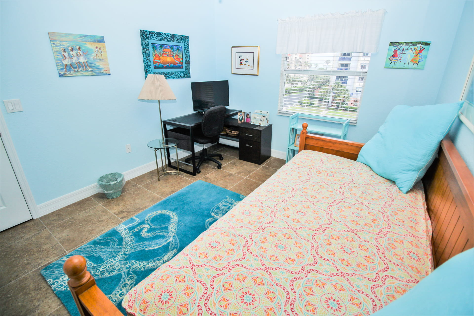 Desk area in third bedroom