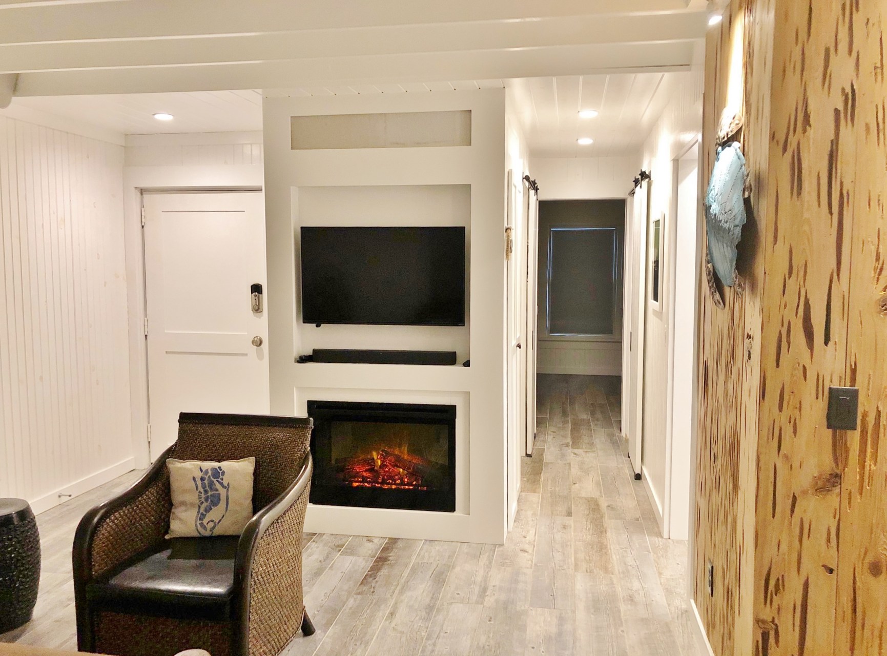 Electric Fire Place & TV