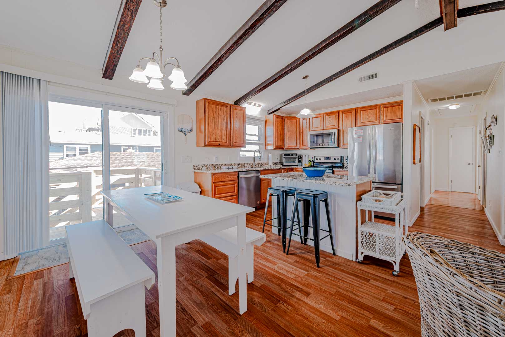 463 | CJ's Surf Shack 9