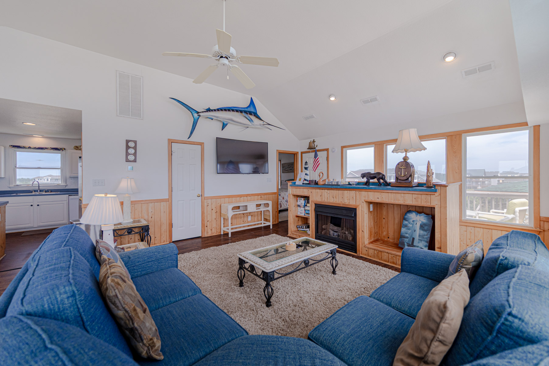 212 | Tides Inn 9
