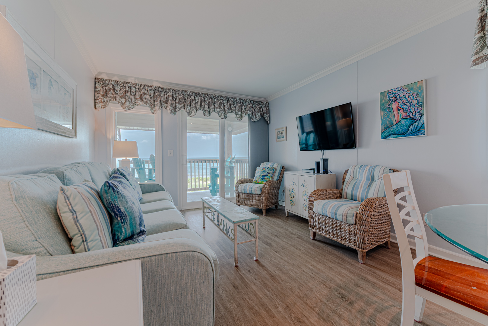 AV-3D | Admirals View Condo 4