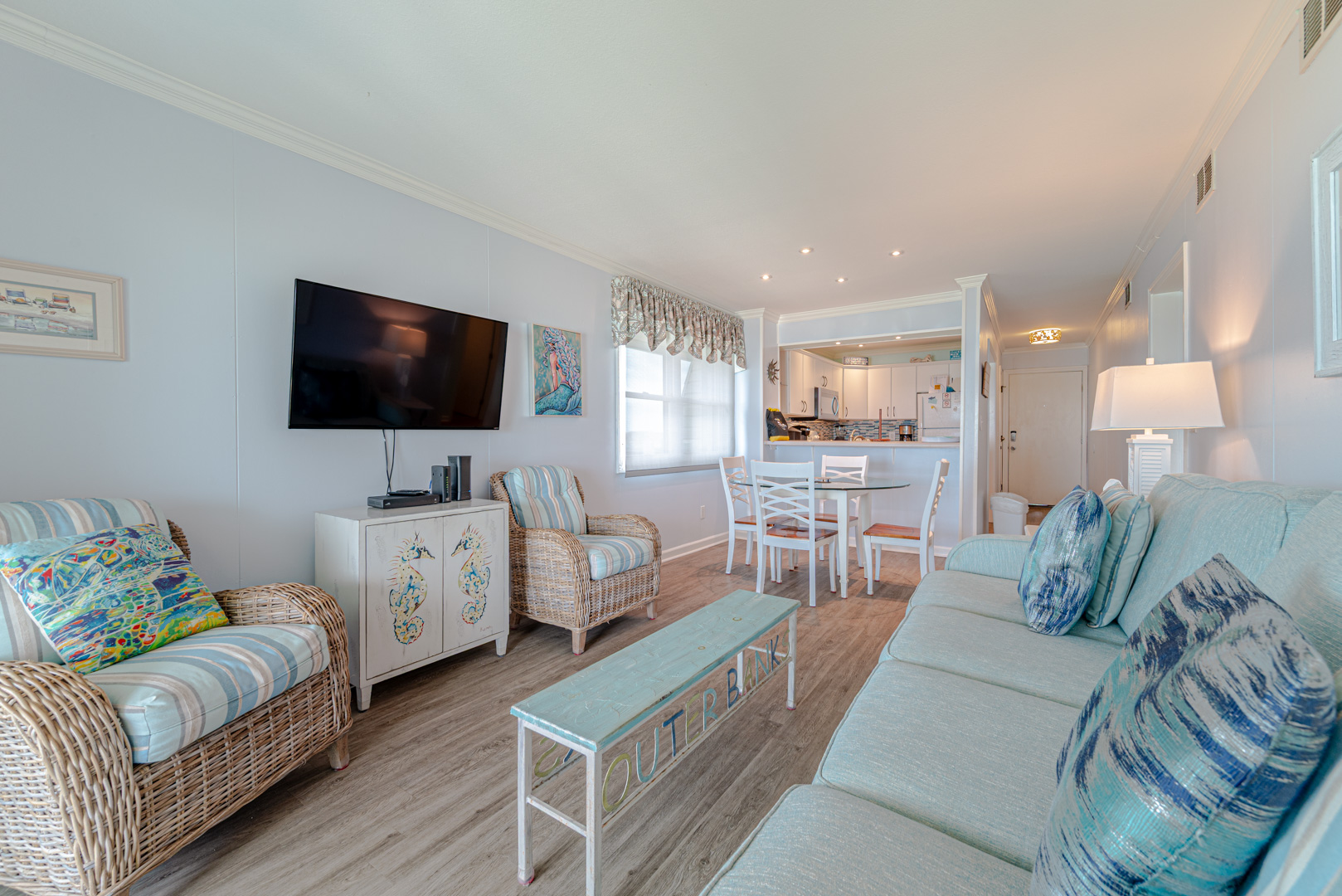 AV-3D | Admirals View Condo 8