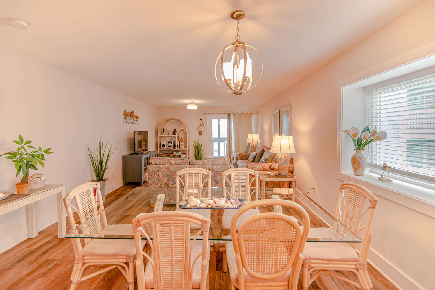 Y-304 | The Yachtsman 9