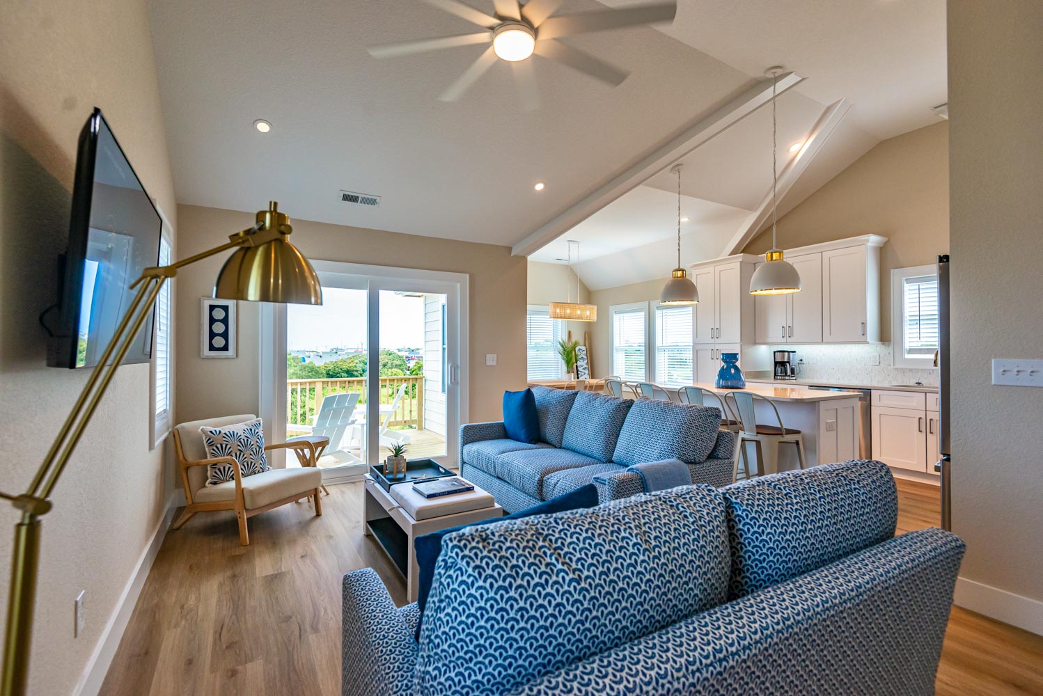 719 | A Summer Pour 3