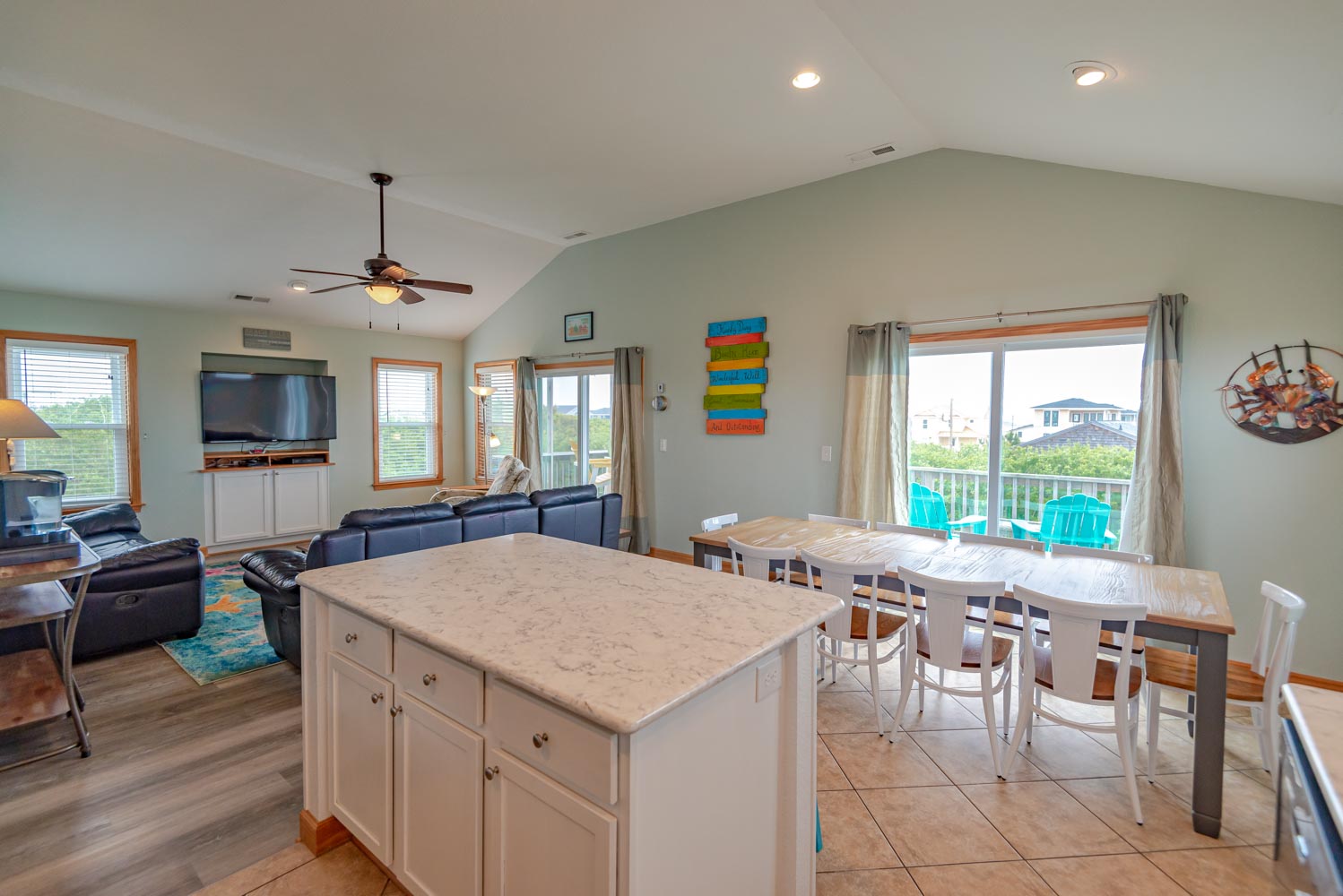 704 | Beachy Keen 10