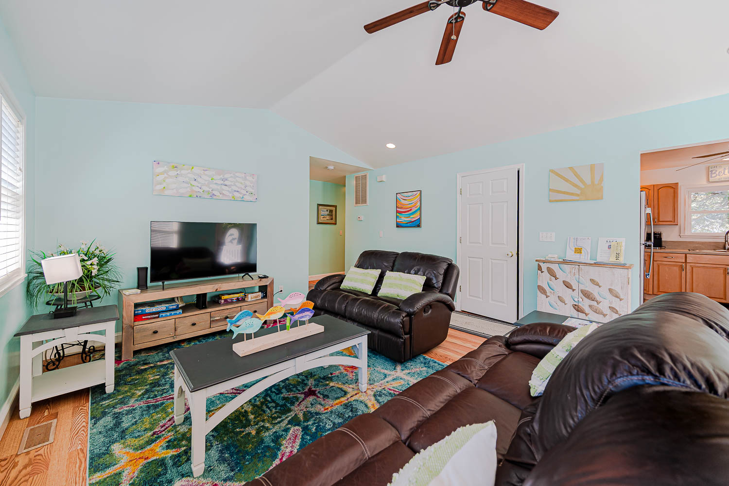 831 | Lion At The Shores 6