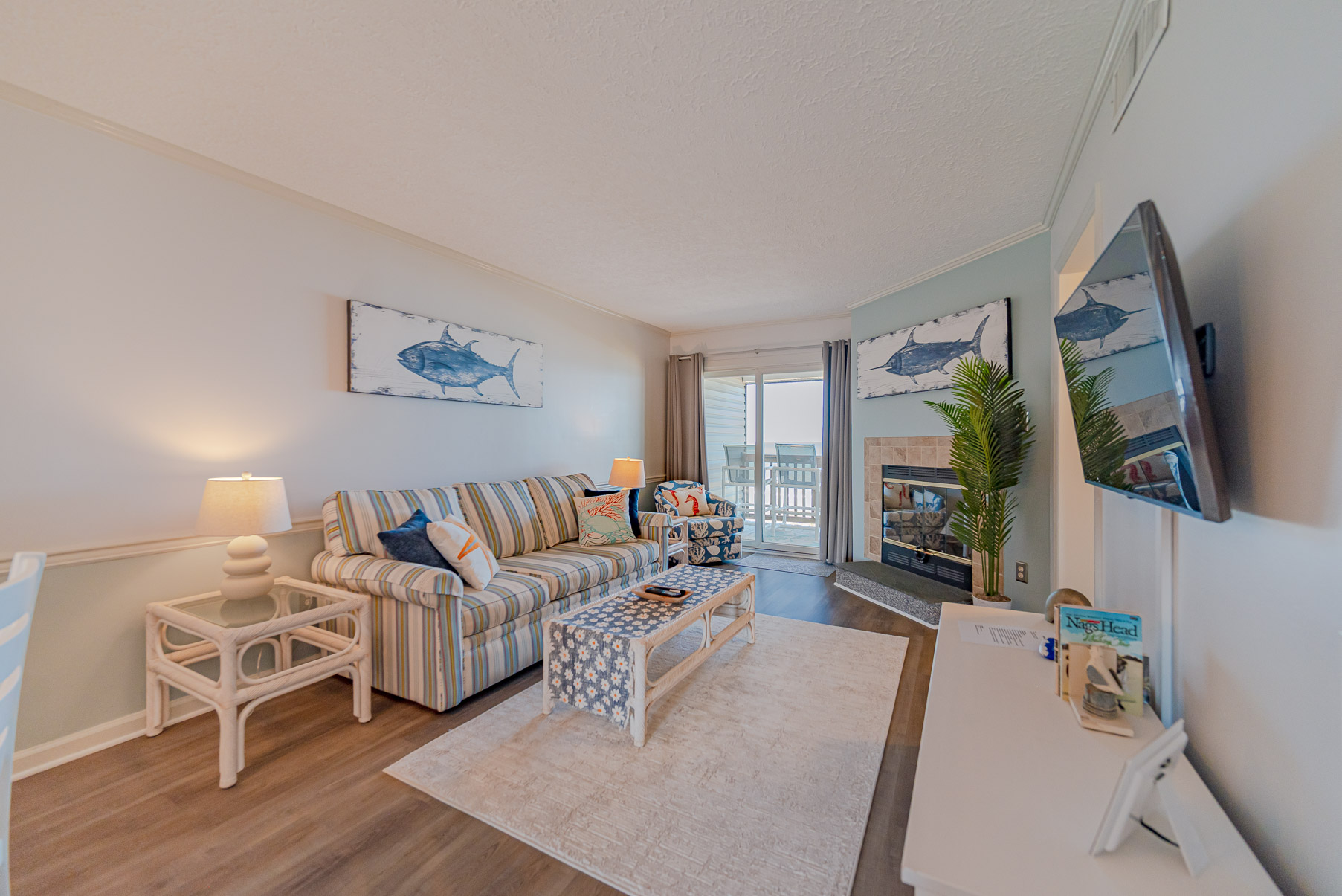 R-10 | The Regency Condominium 6