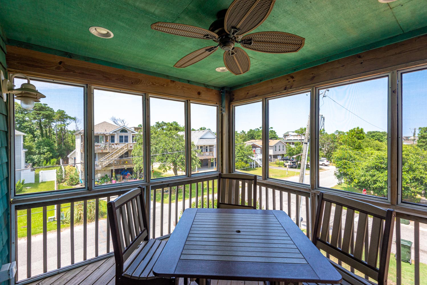 621 | Beach Side In Five 5