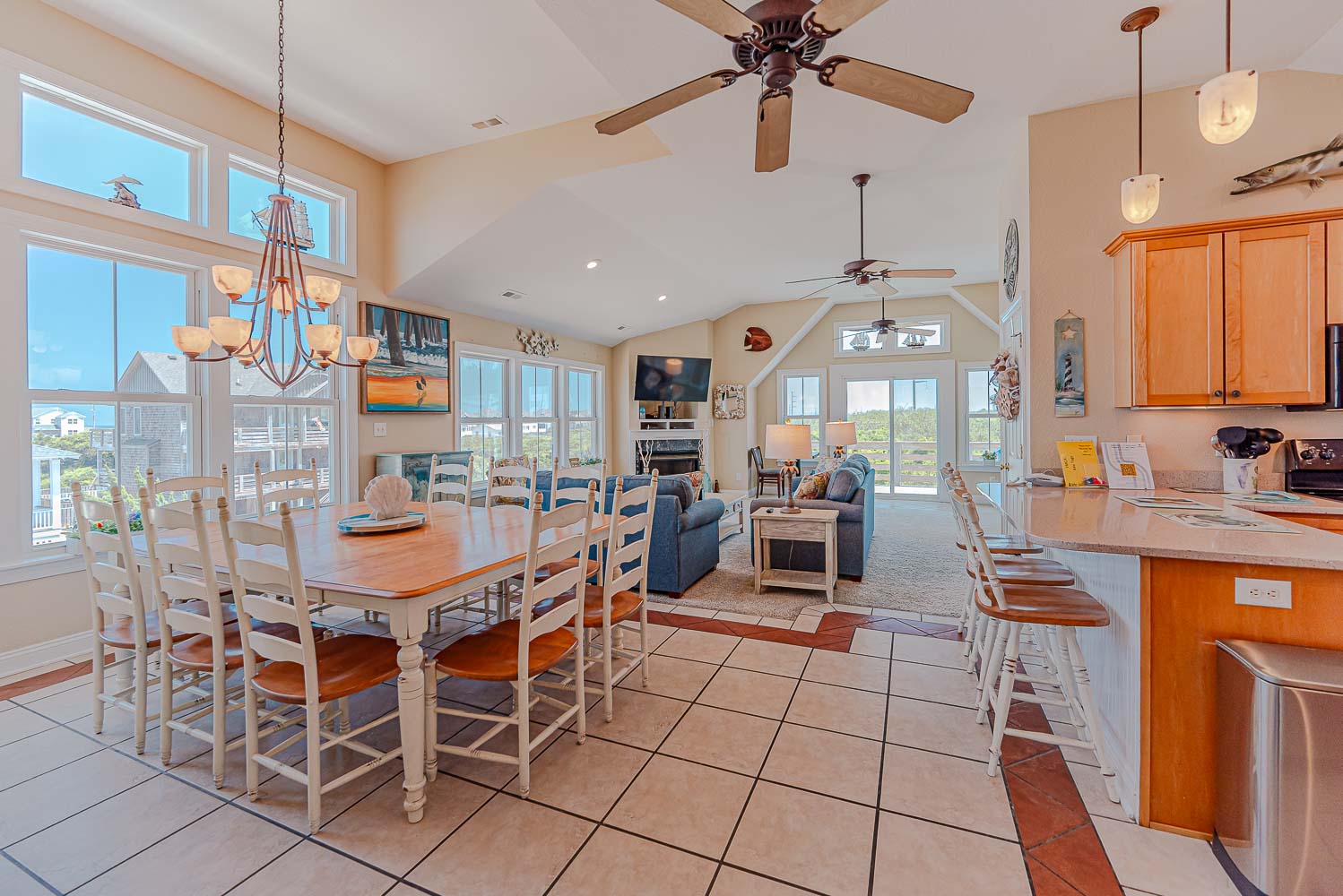 408 | Capt. Charlie's 10