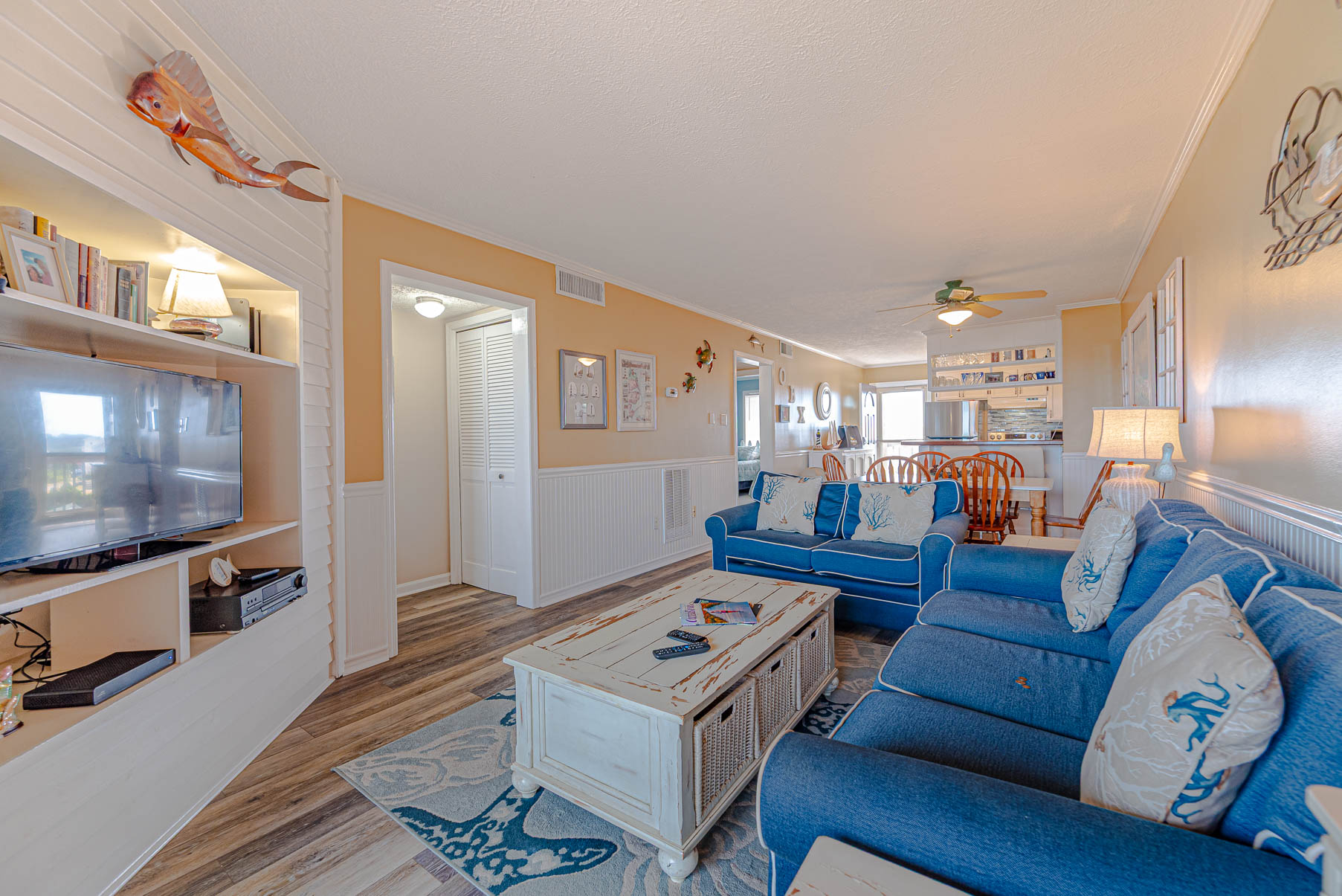 R-6 | The Regency Condominium 5