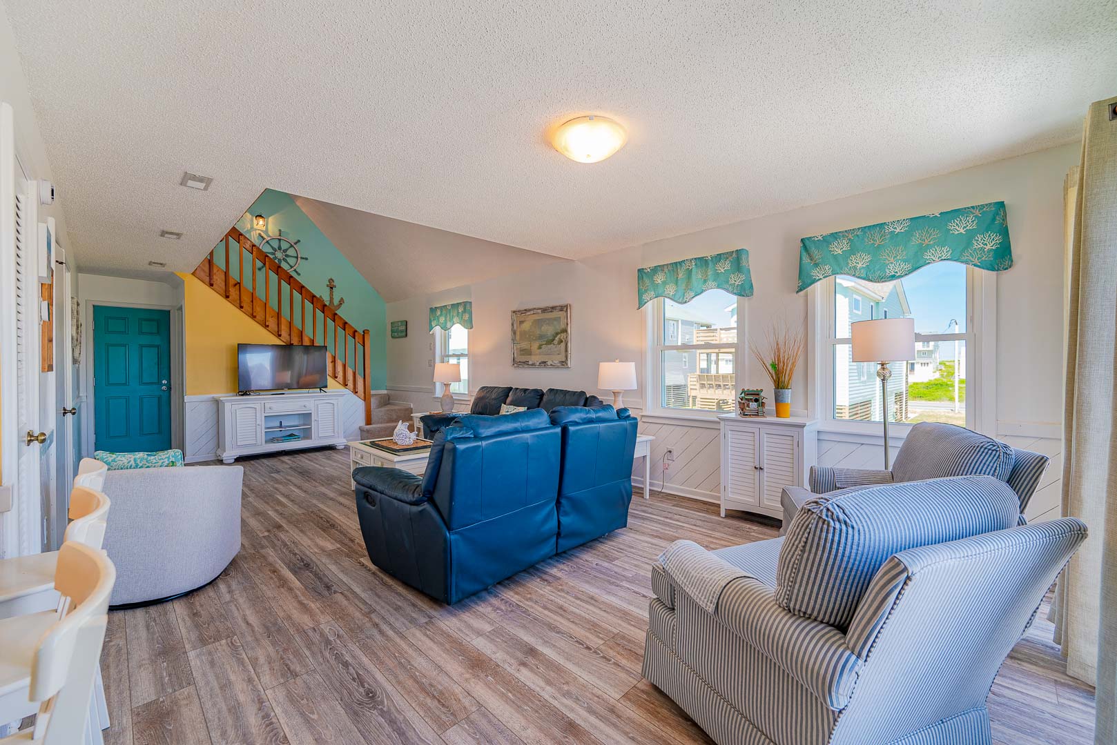 098 | Lucy's Shore Escape 6