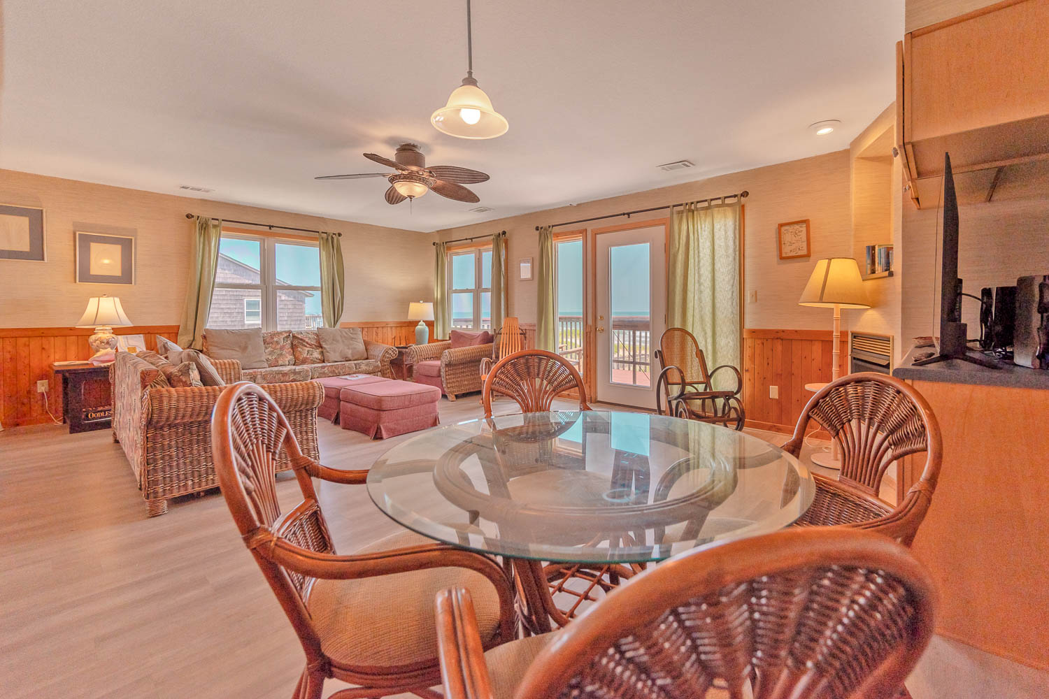 18S-E | All Decked Out 5