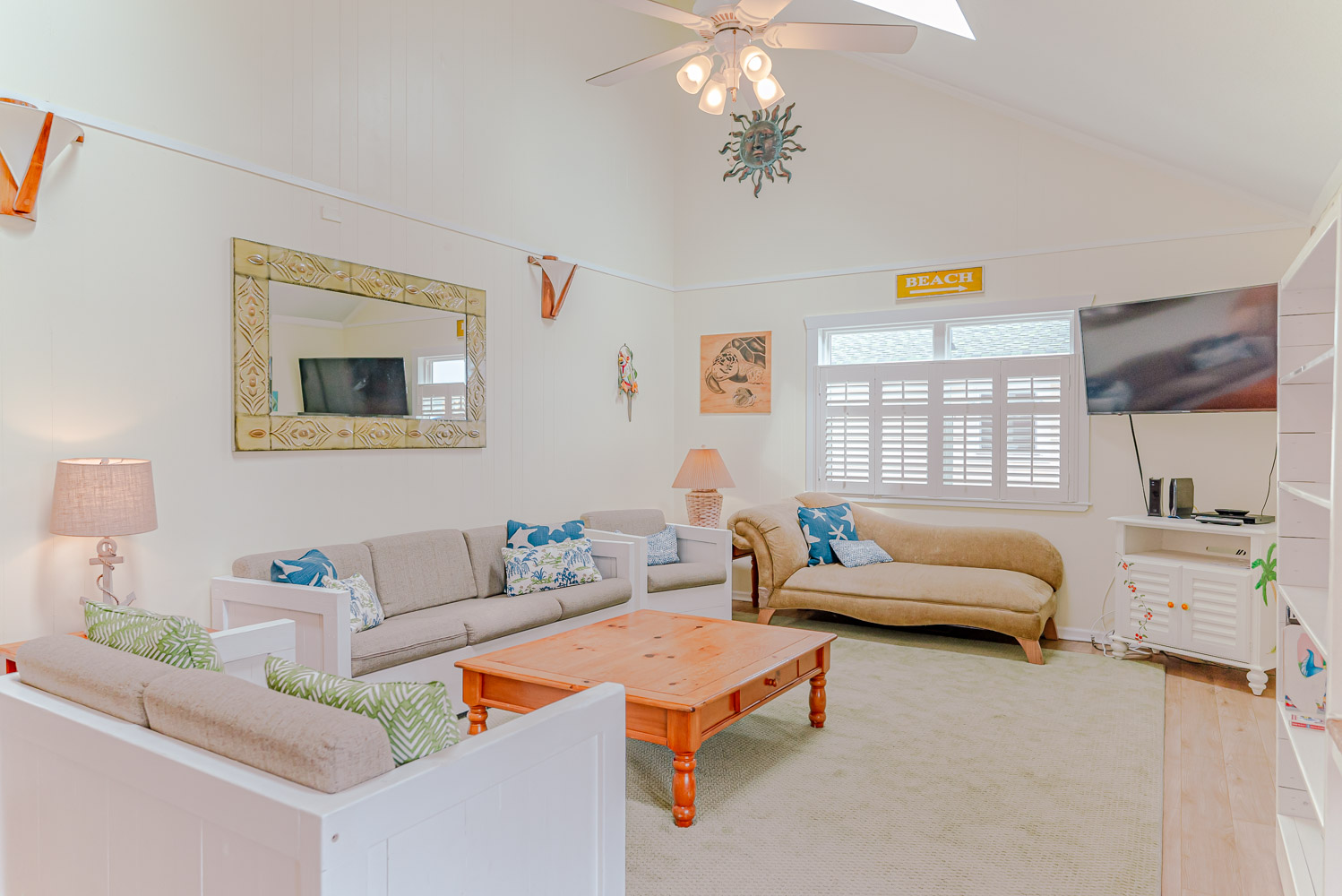 Mid-Level Living Area