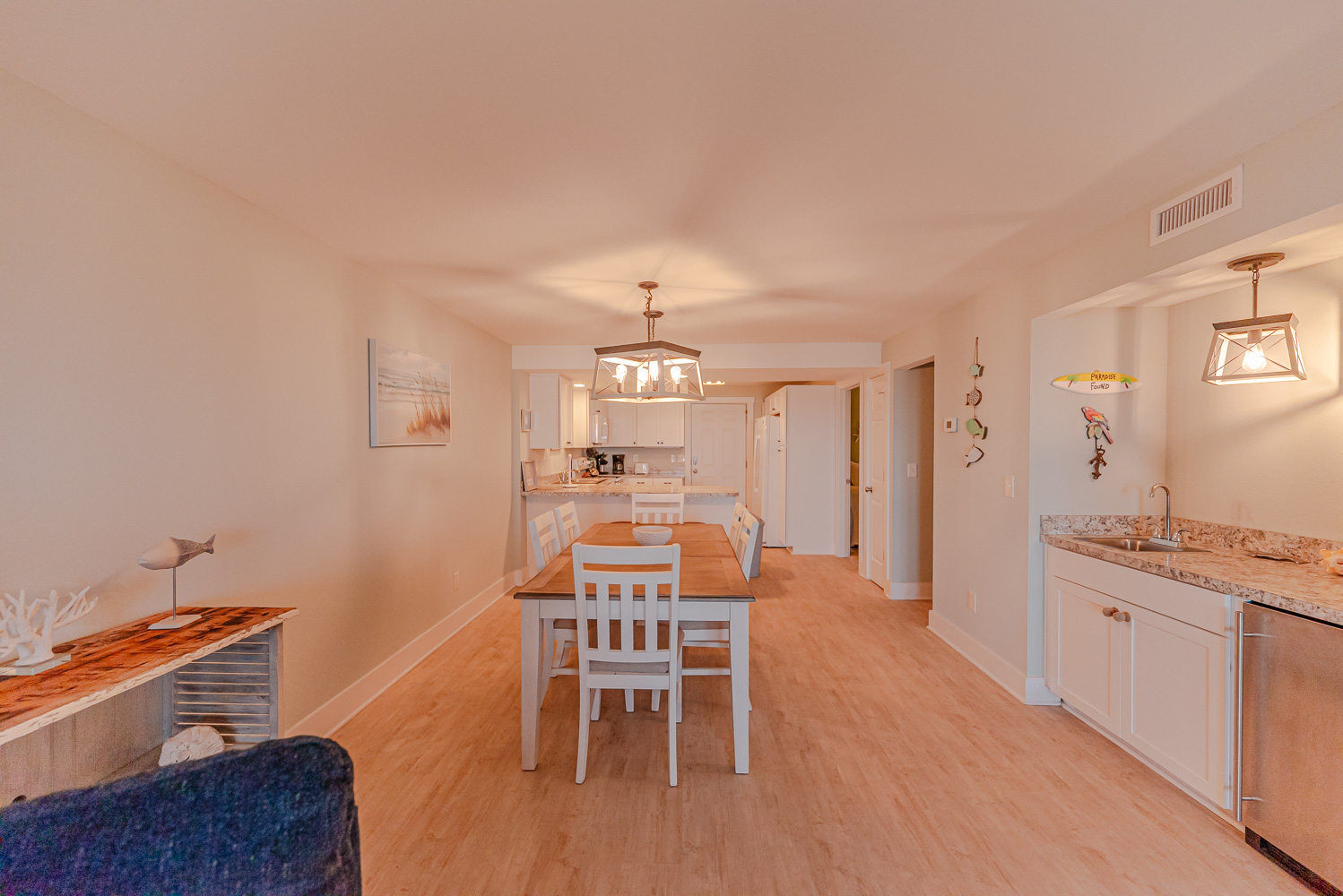 Y-103 | The Yachtsman 9