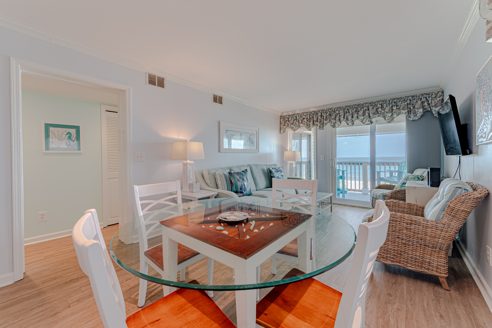AV-3D | Admirals View Condo 9