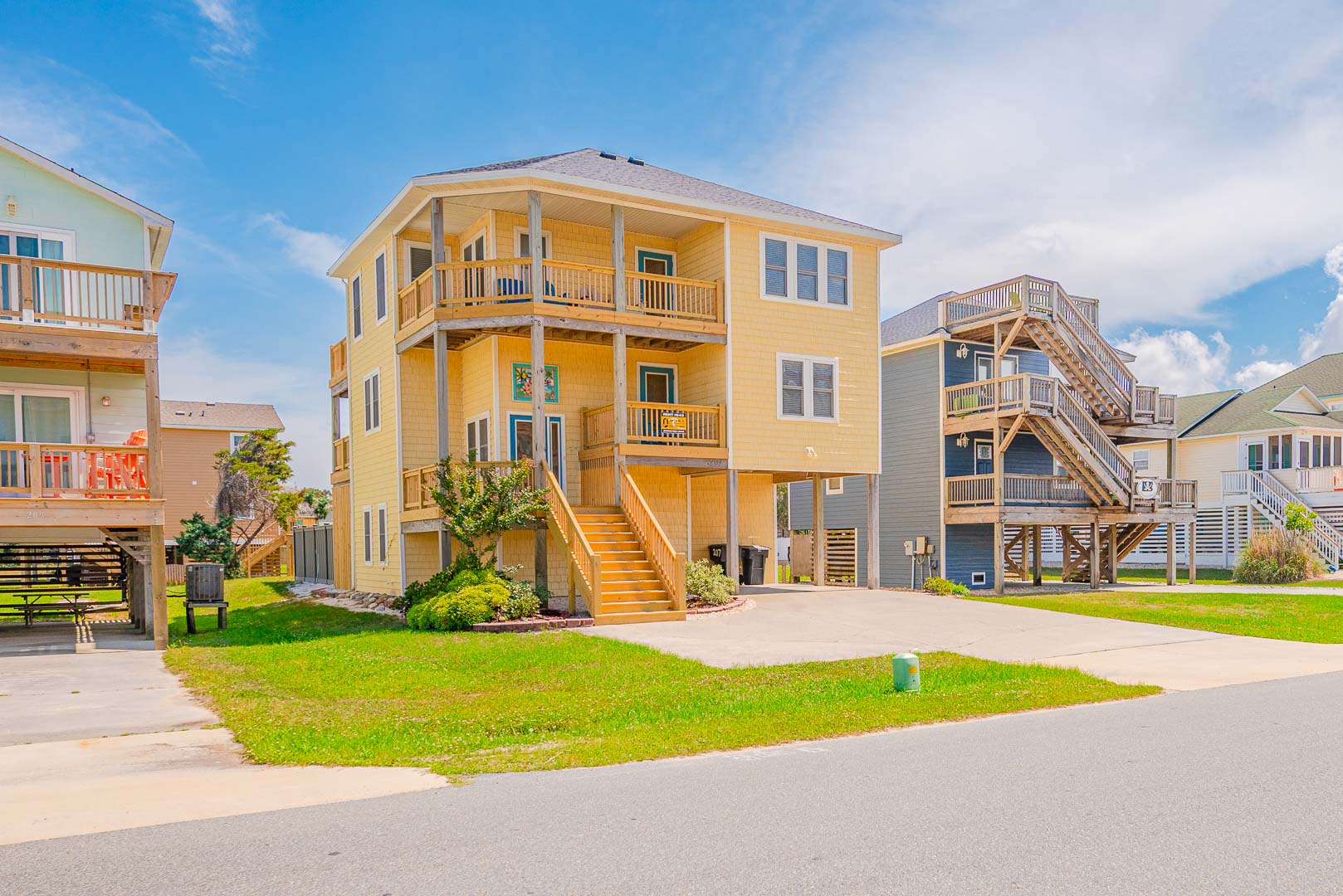 643 | The Tropics - Vacation Rental in Kill Devil Hills, NC | Joe
