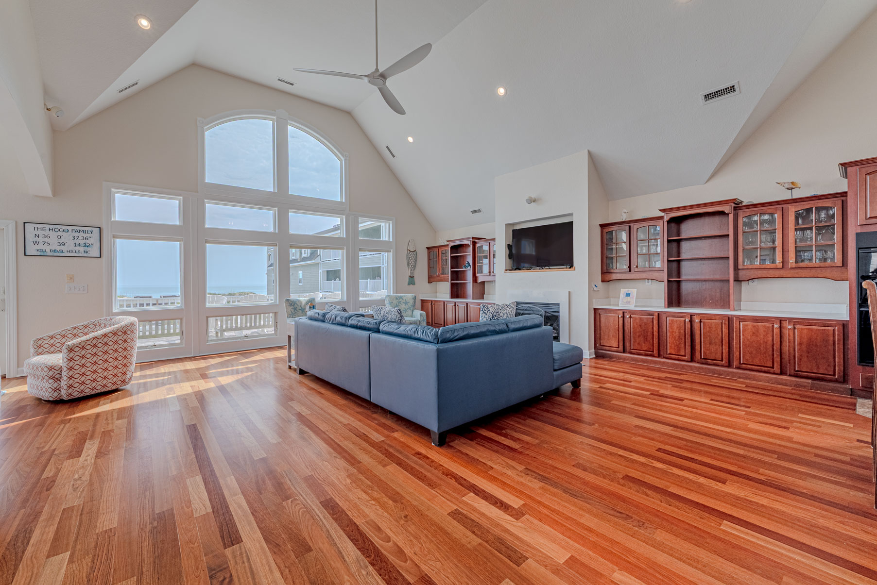 727 | Eyes on the Horizon 8