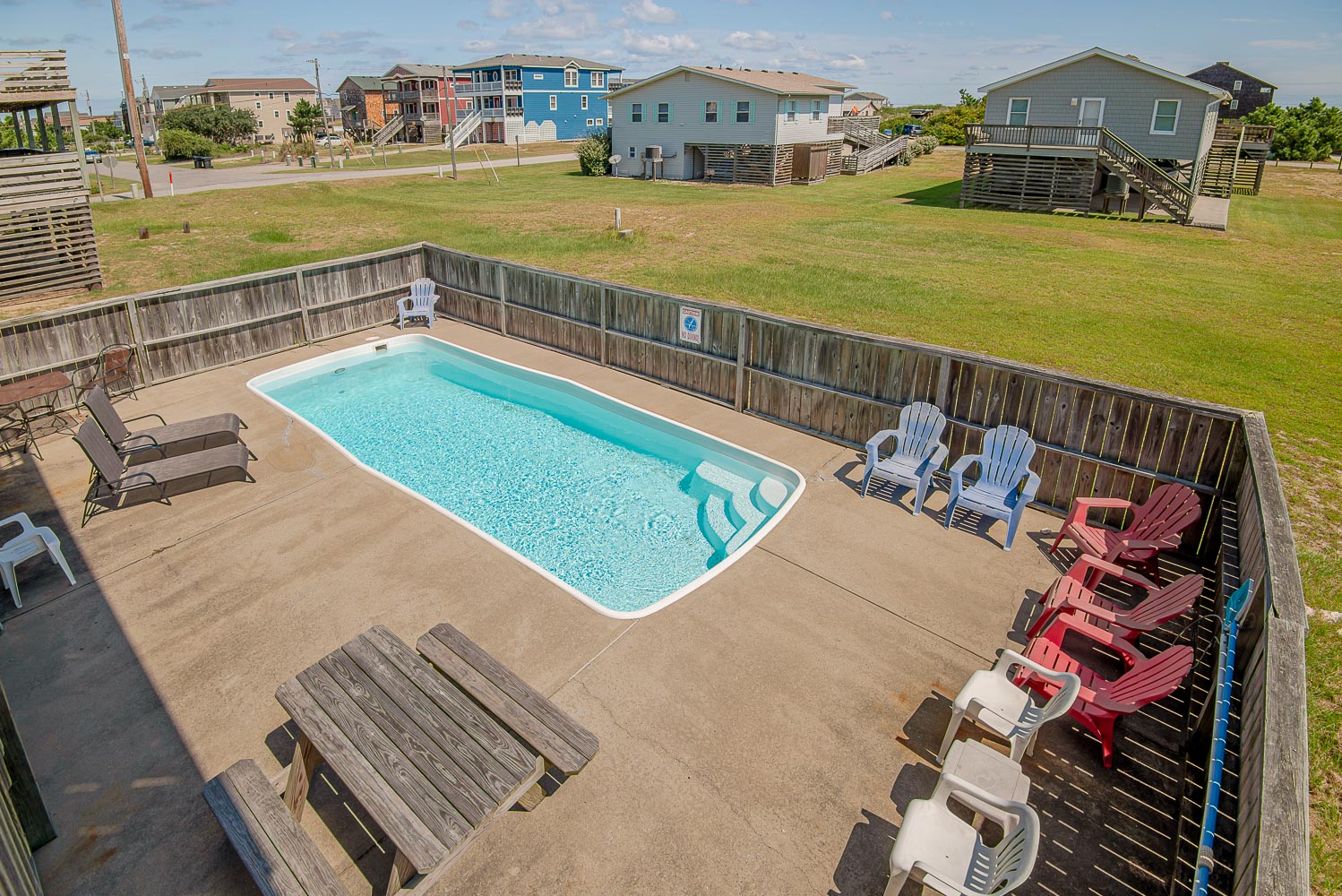 Mid-Level View of Pool
