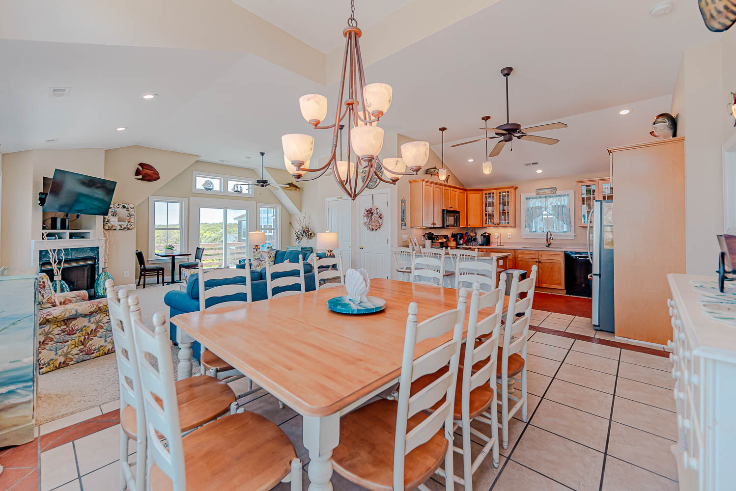 408 | Capt. Charlie's 9