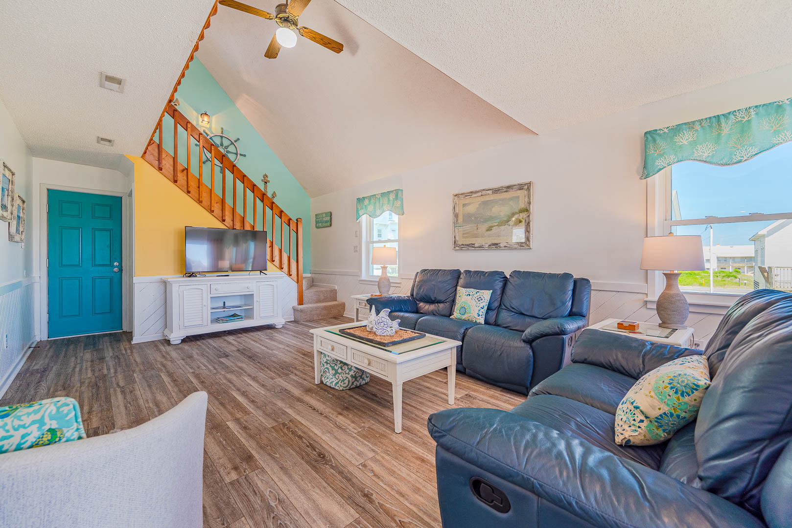 098 | Lucy's Shore Escape 5