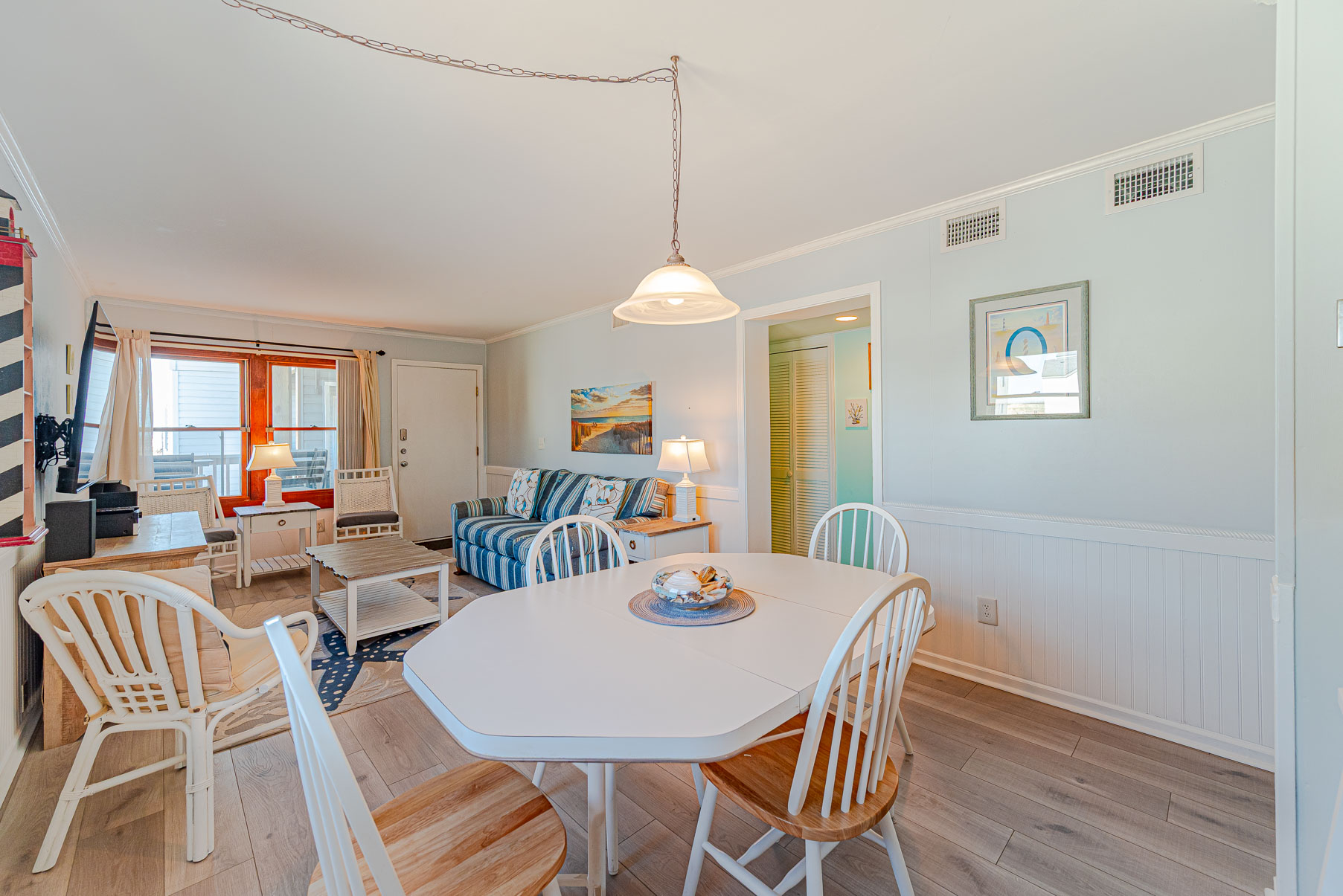 AV2-1E | Admirals View II Condo Unit 1E 6