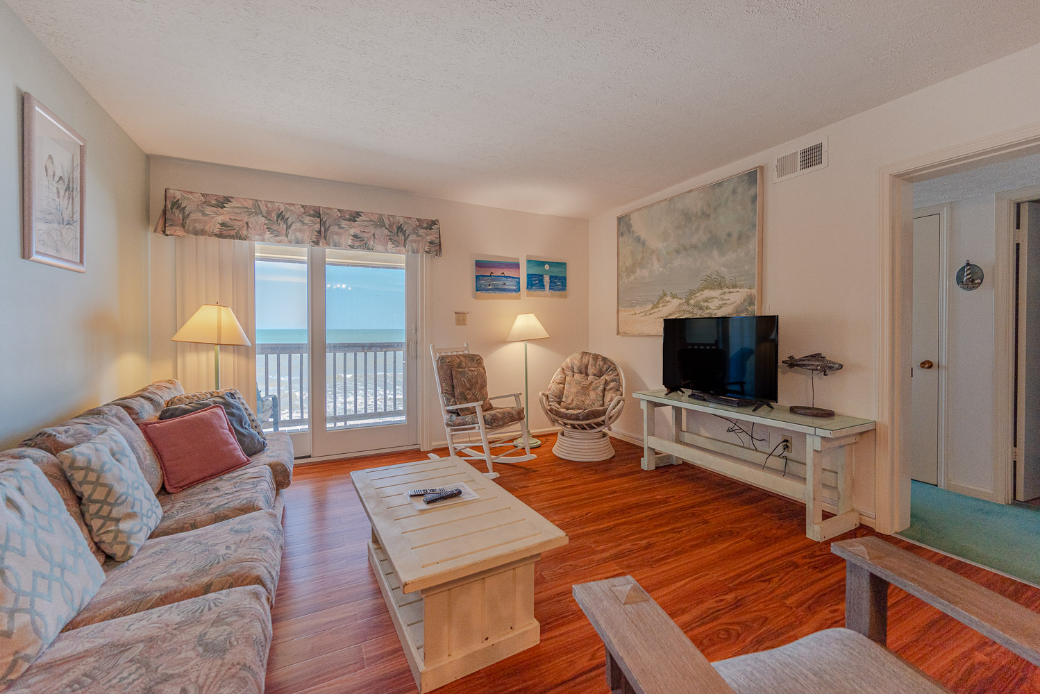 GST-G3 | Golden Strand Condo G3 4