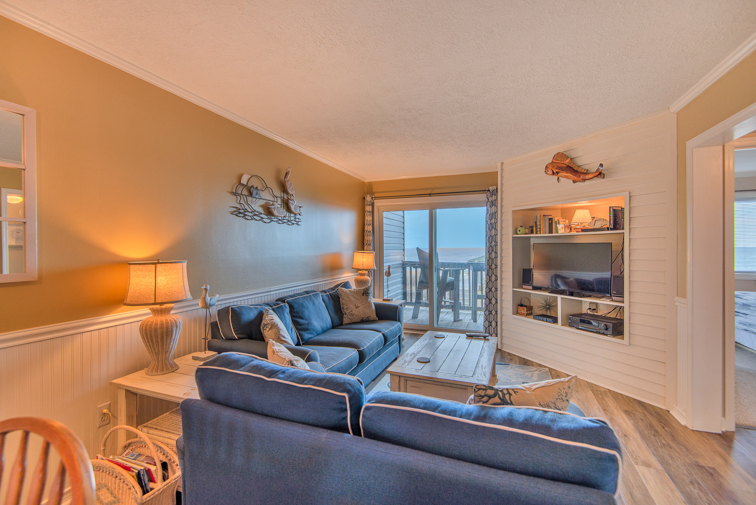 R-6 | The Regency Condominium 6