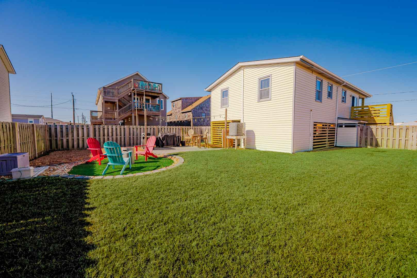 463 | CJ's Surf Shack 2