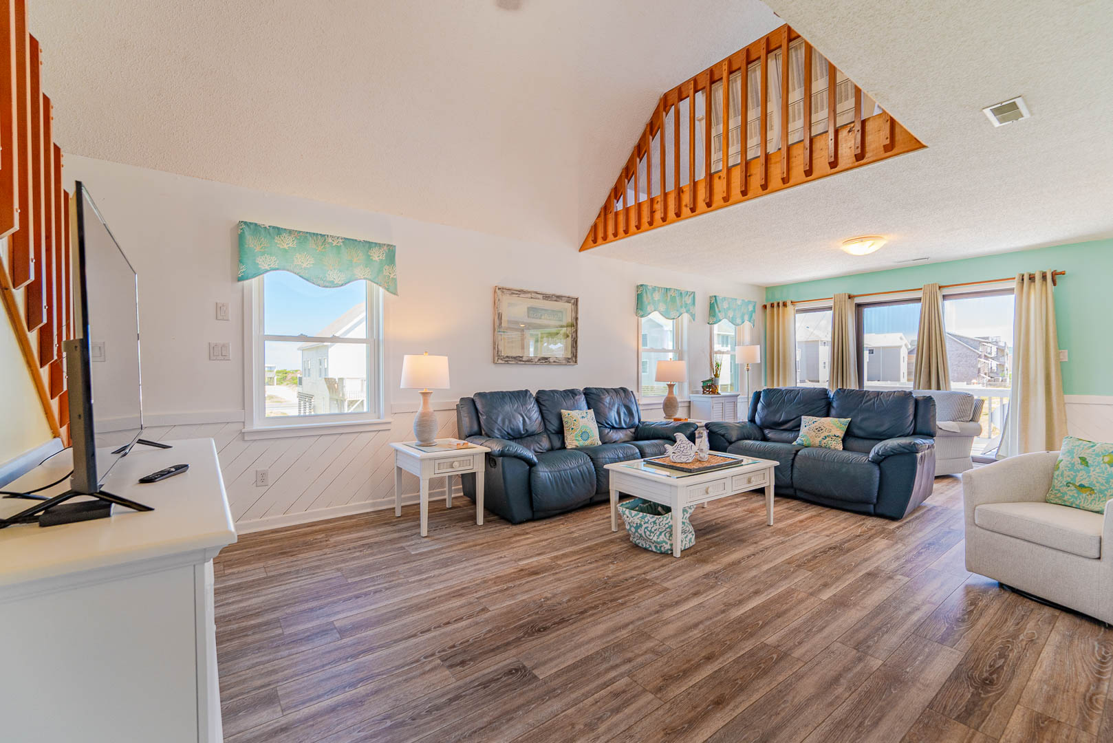 098 | Lucy's Shore Escape 4