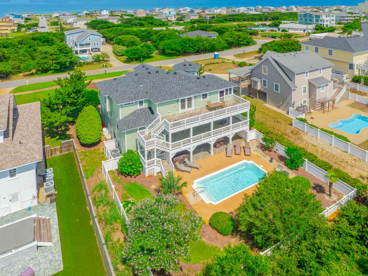 652 | Livin' The Dream 2