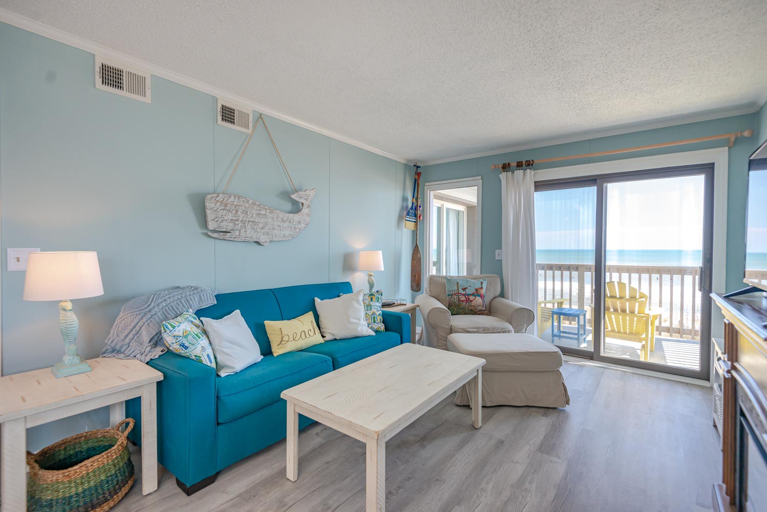 AV2-2D | Shamrock By The Sea 6