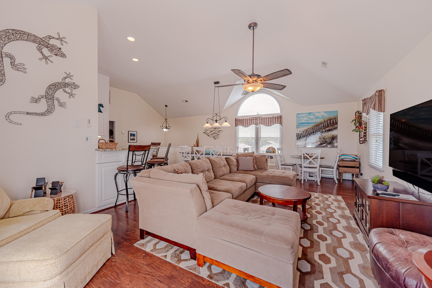 640 | Sandy Bottoms 6