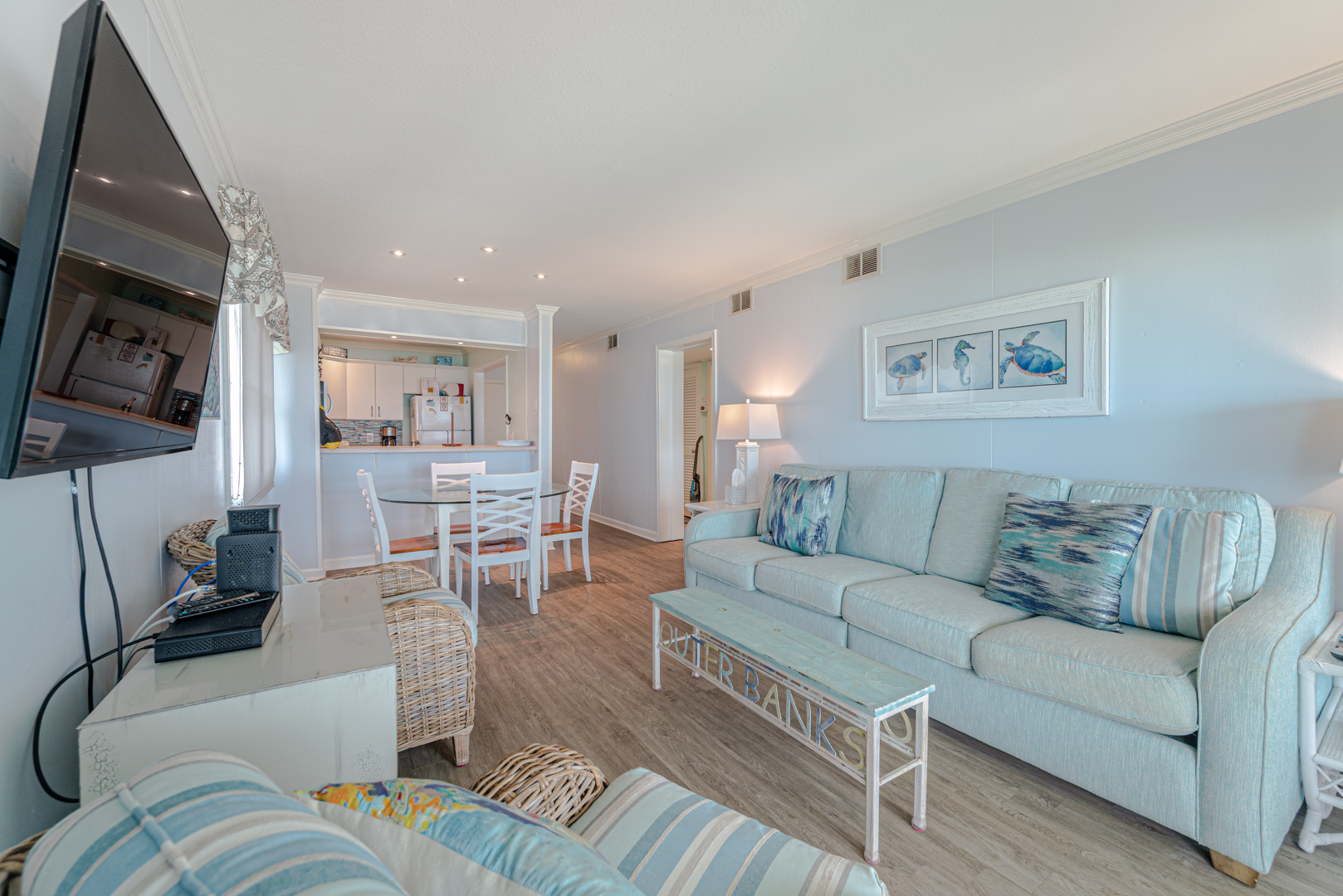 AV-3D | Admirals View Condo 7