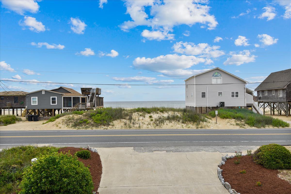 002 | The Painted Lady 4