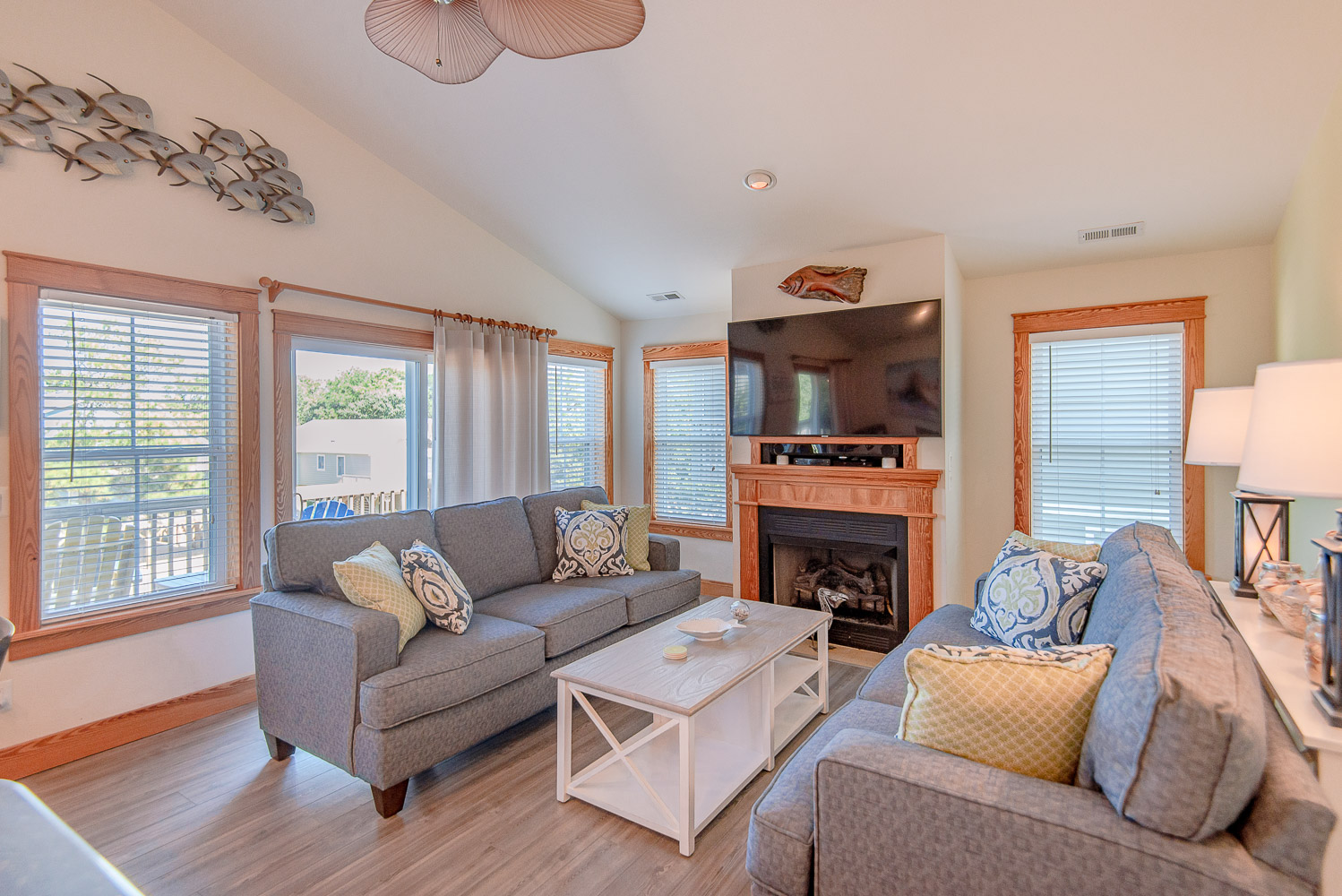 621 | Beach Side In Five 6