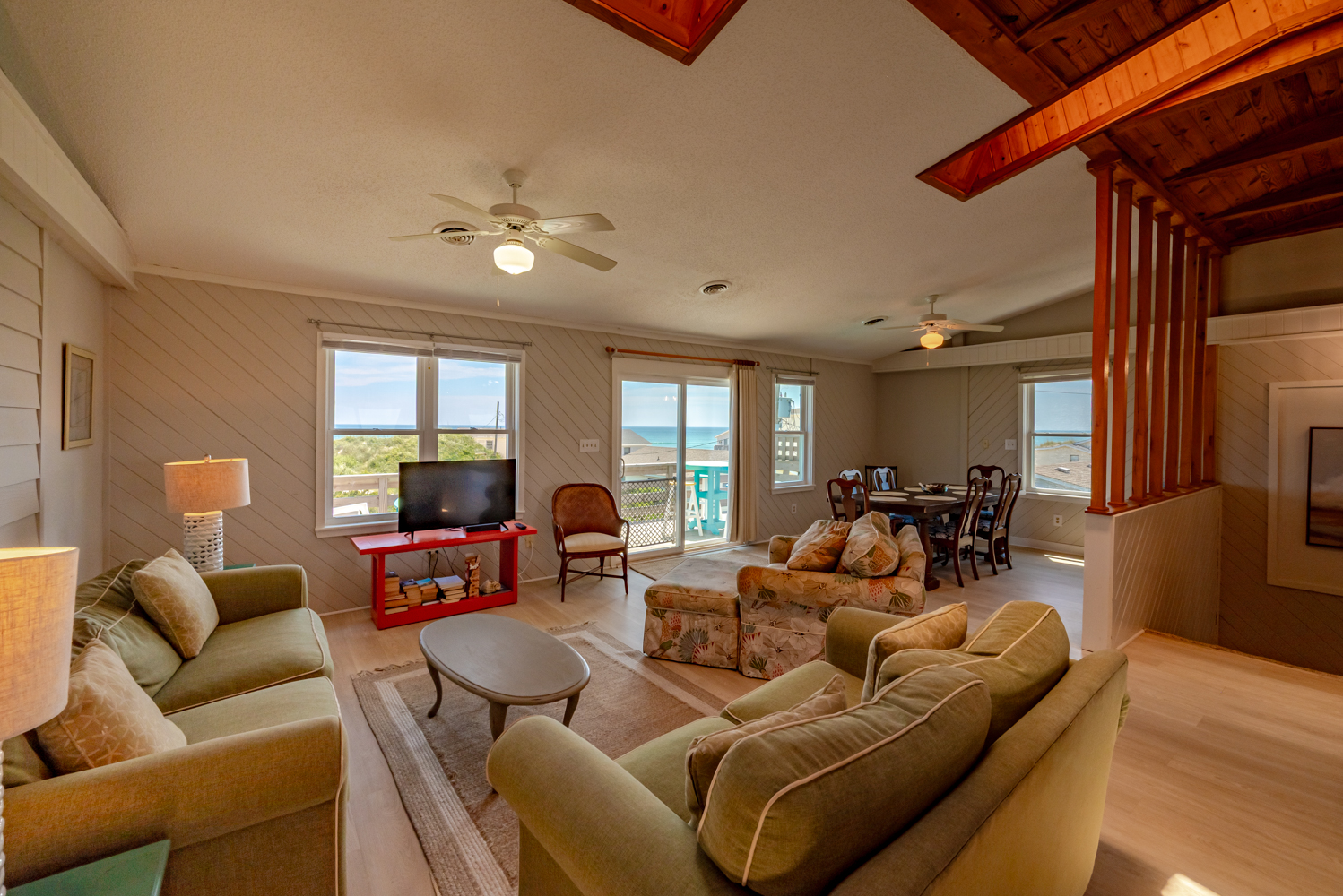 367-B | The Islands – Leeward 8