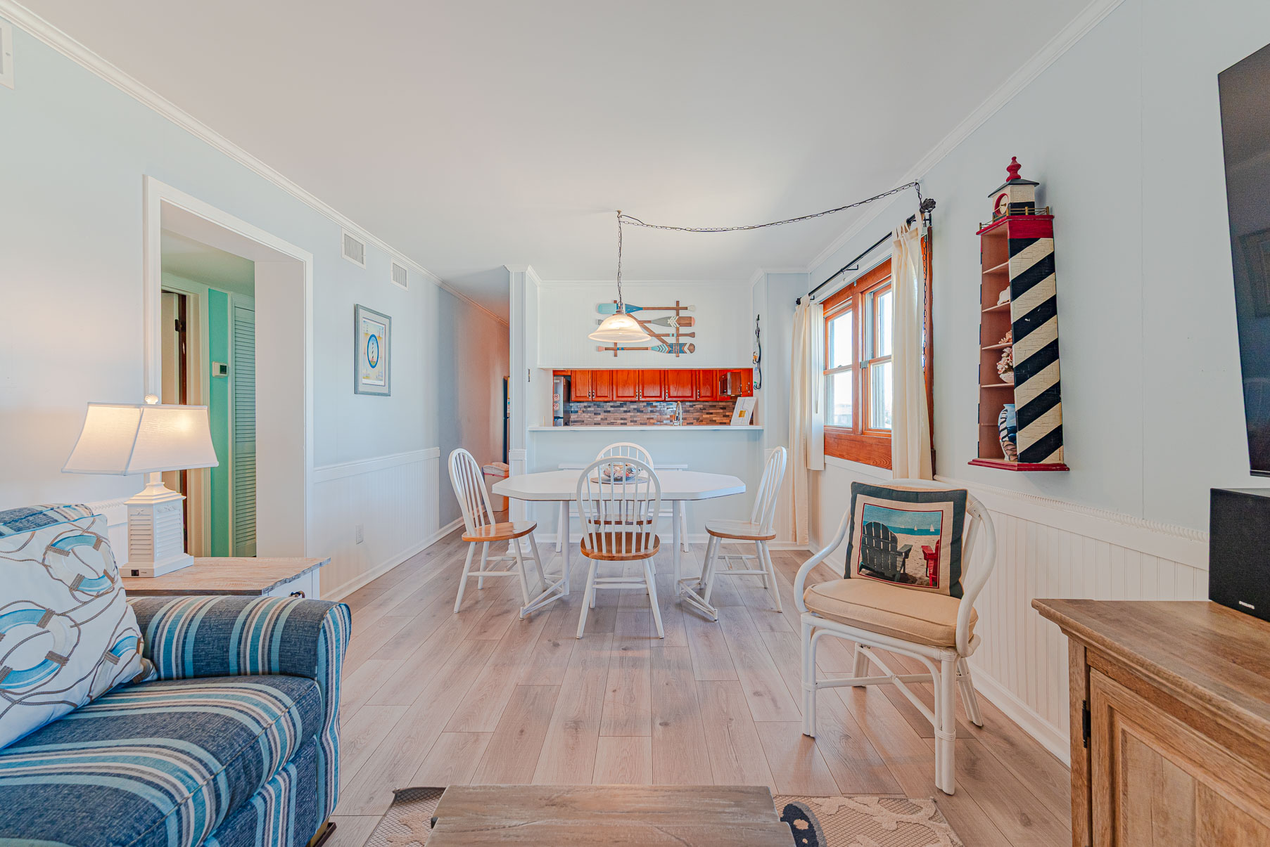 AV2-1E | Admirals View II Condo Unit 1E 8