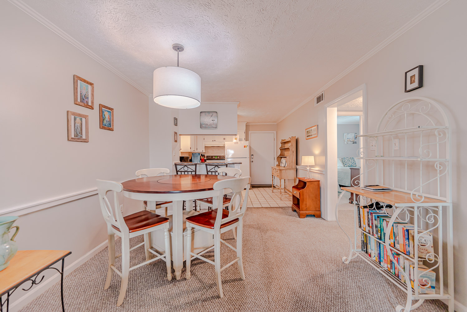 R-1 | The Regency Condominium 8