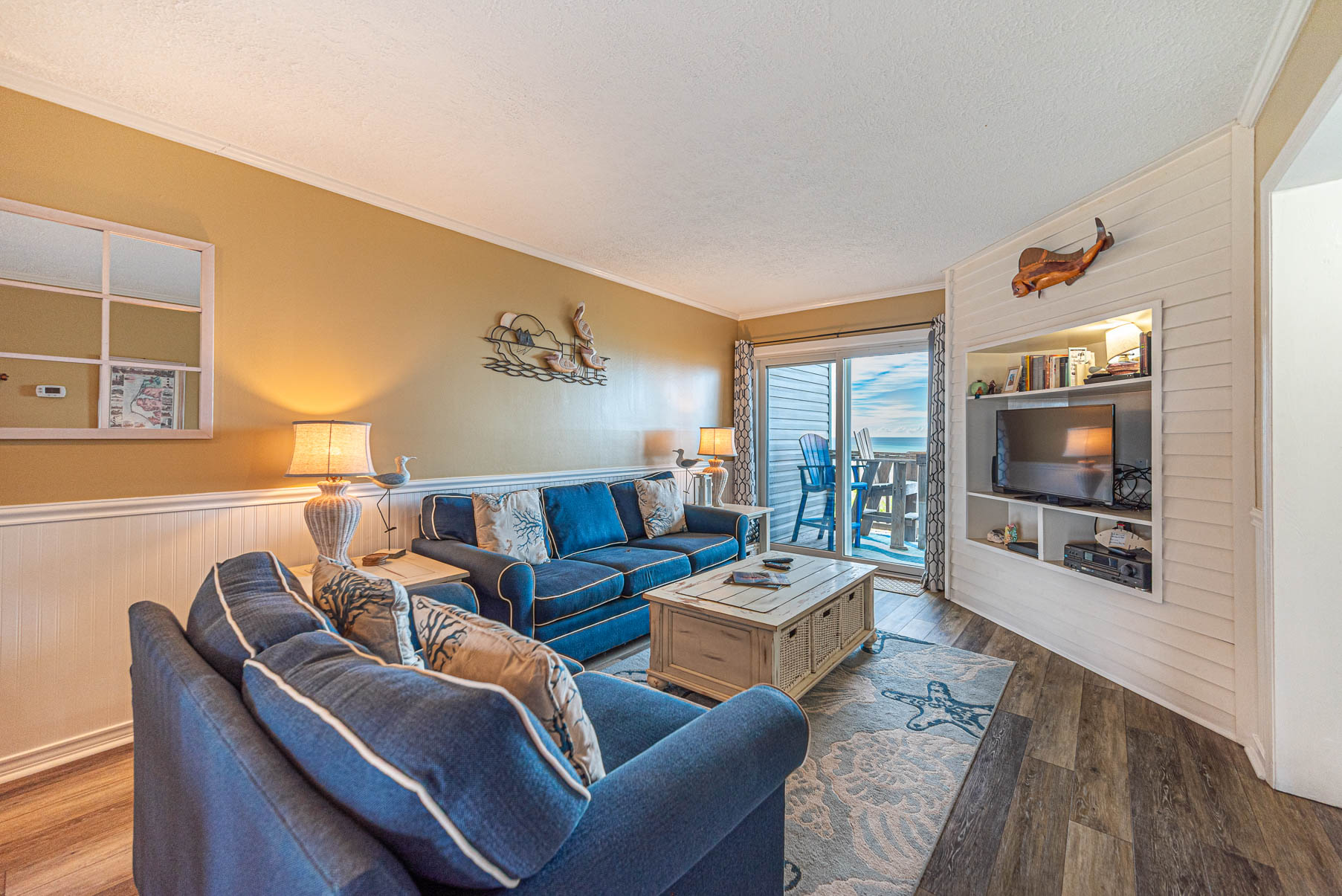 R-6 | The Regency Condominium 6