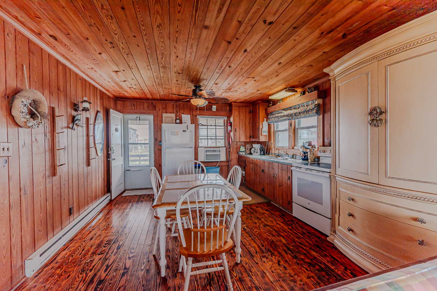 172 | Wade Cottage 8