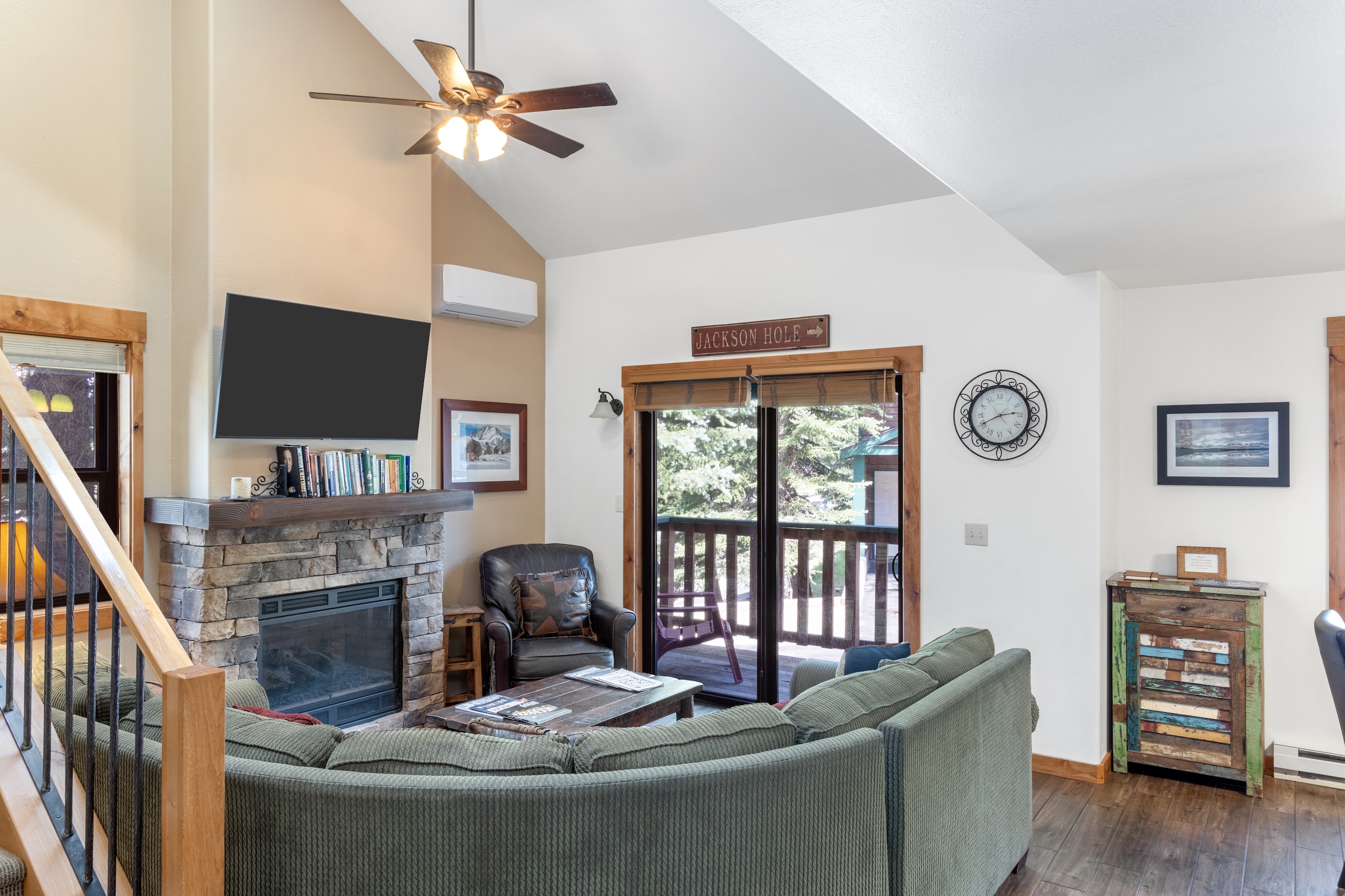 Clark's Knoll 371