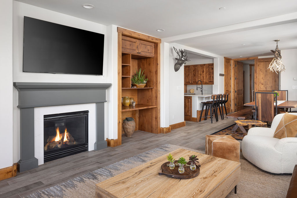 Living Room with Fireplace