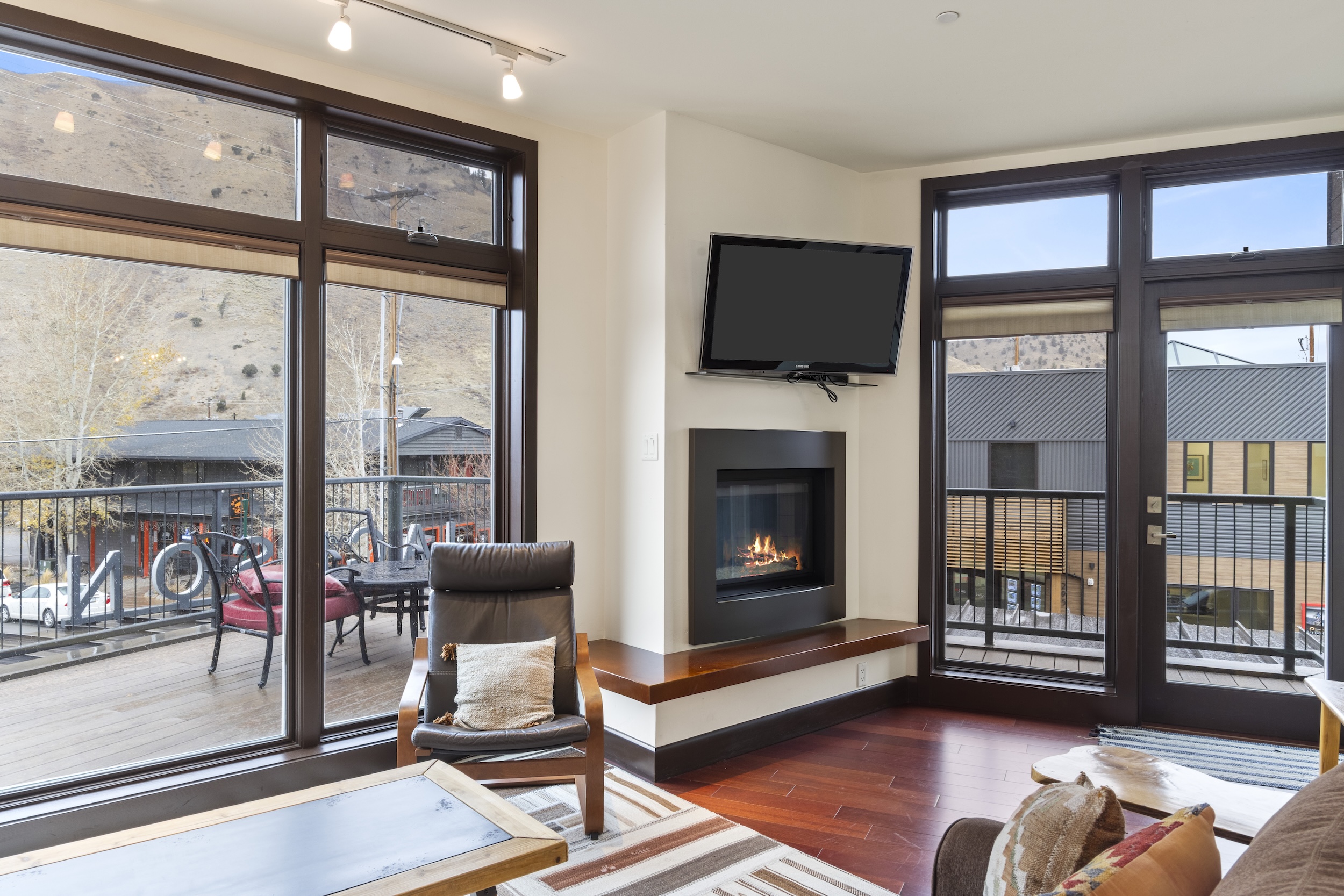 Pearl at Jackson 202