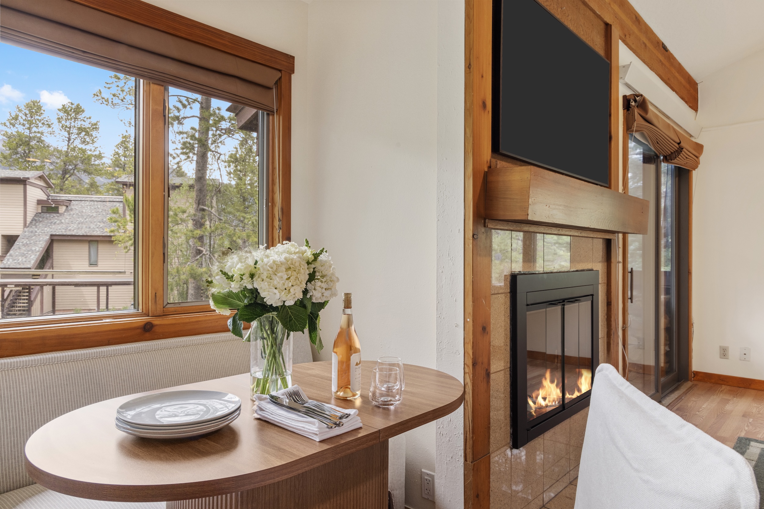 Living Room with Fireplace
