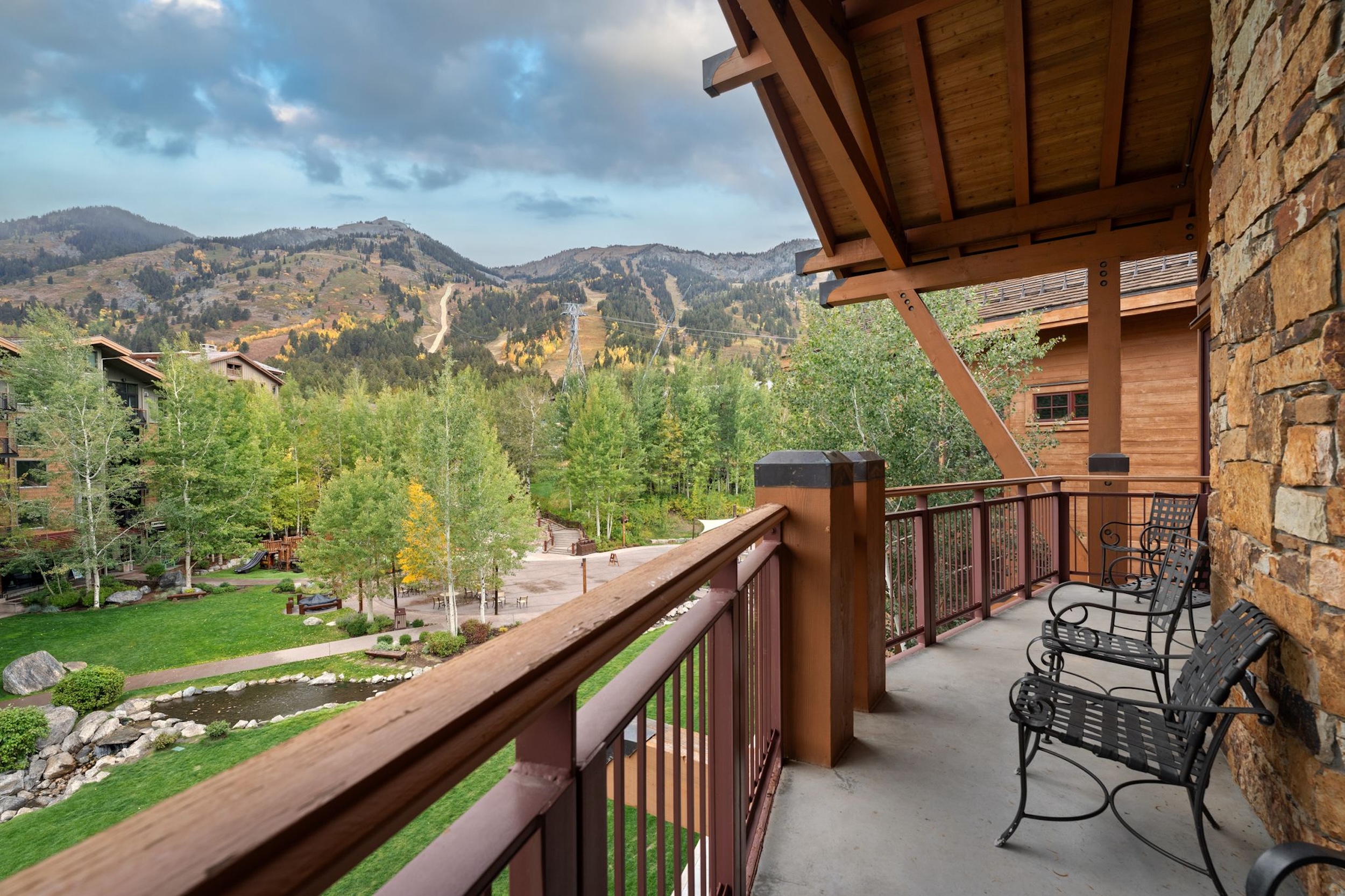Patio with Jackson Hole Mountain Resort Views