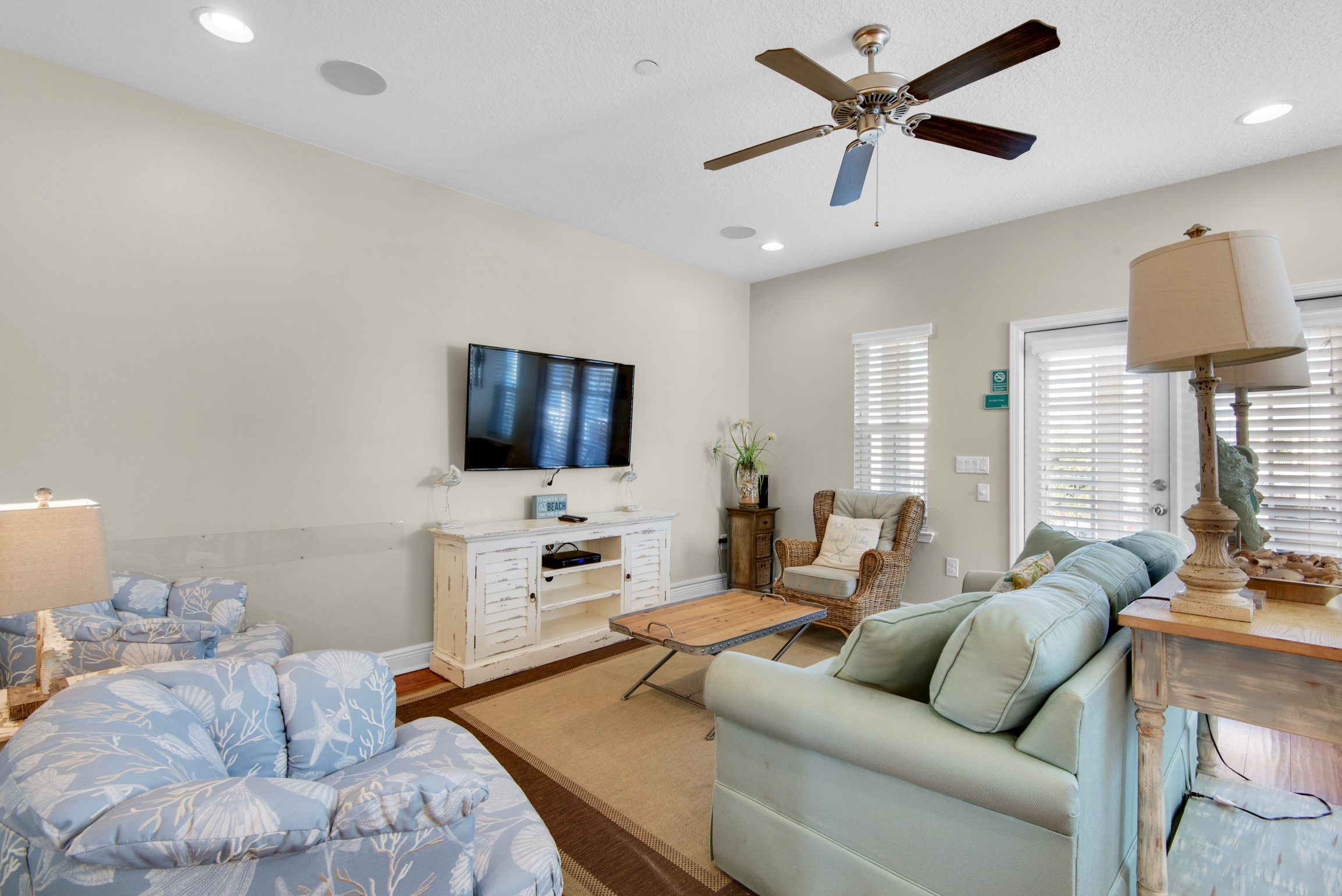 Living room with flat screen TV