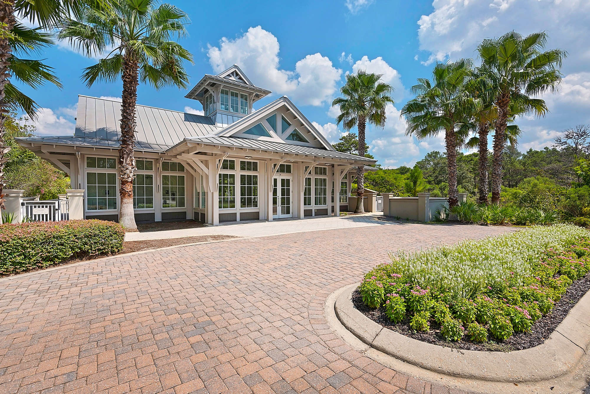 Grand Pointe Pool House
