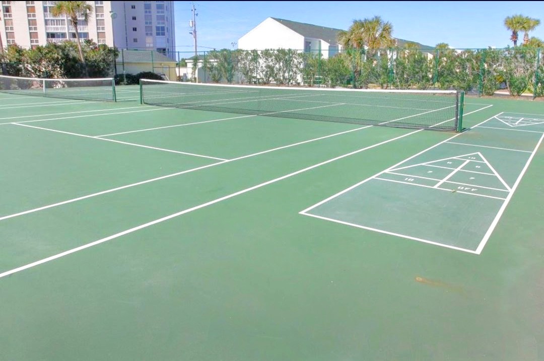 Community Tennis courts and Shuffleboard for hours of fun
