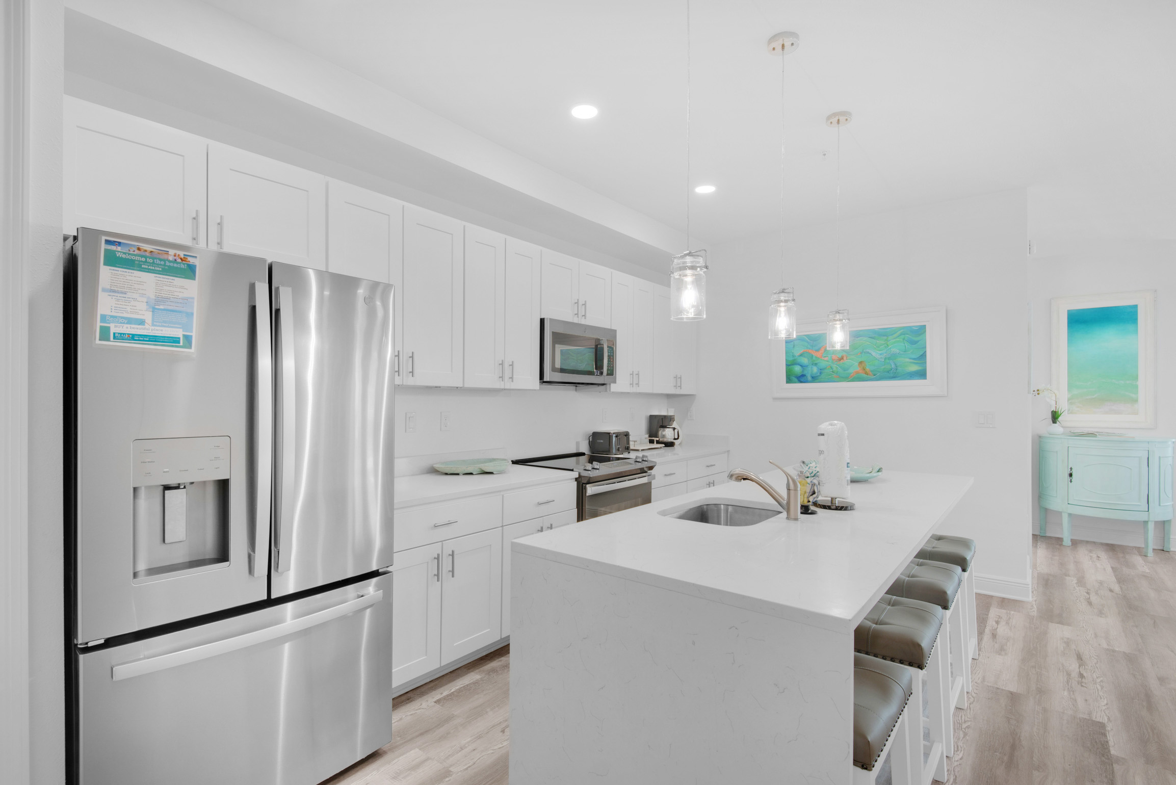 Fully equipped kitchen