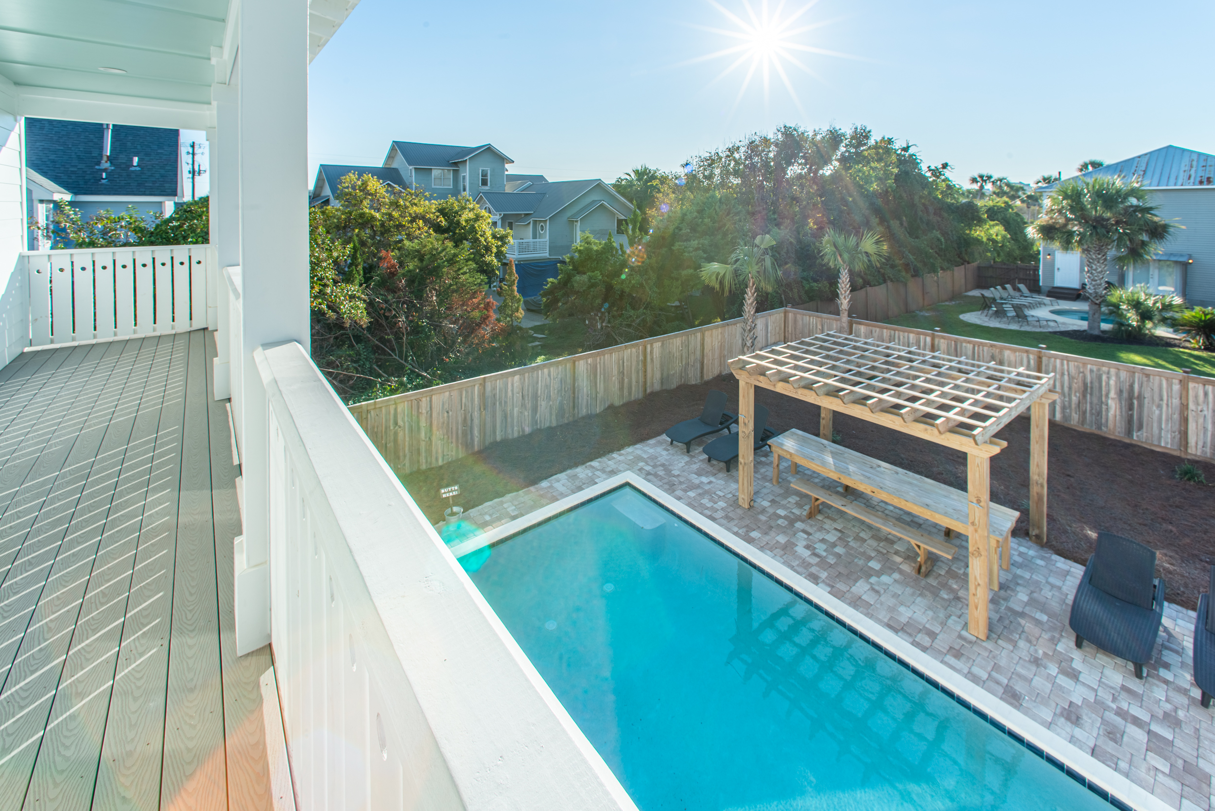 HUGE Balcony overlooking the Pool